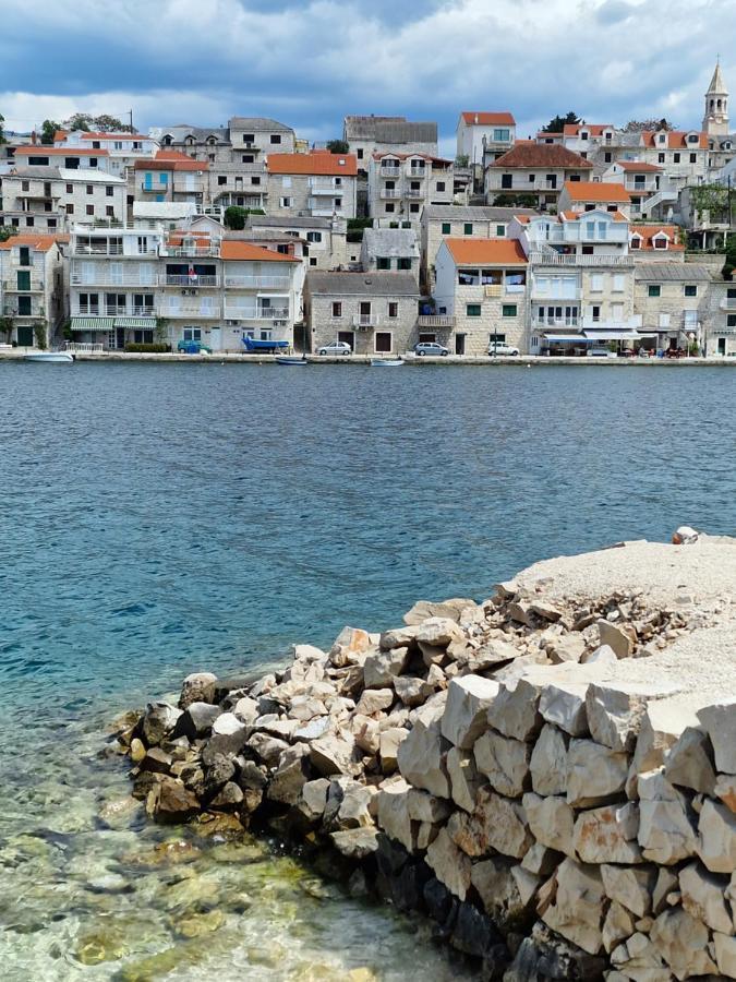 Apartamento Mala Oaza Mira Povlja  Exterior foto